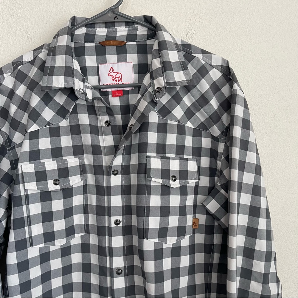 Western Rise Checkered Button Down Long Sleeve Western Shirt